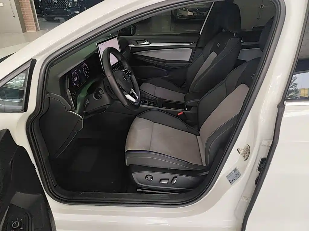Volkswagen Golf — миниатюра 15