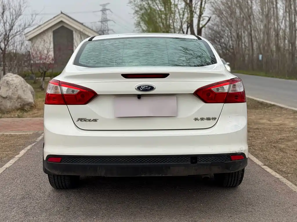 Ford Focus — миниатюра 5