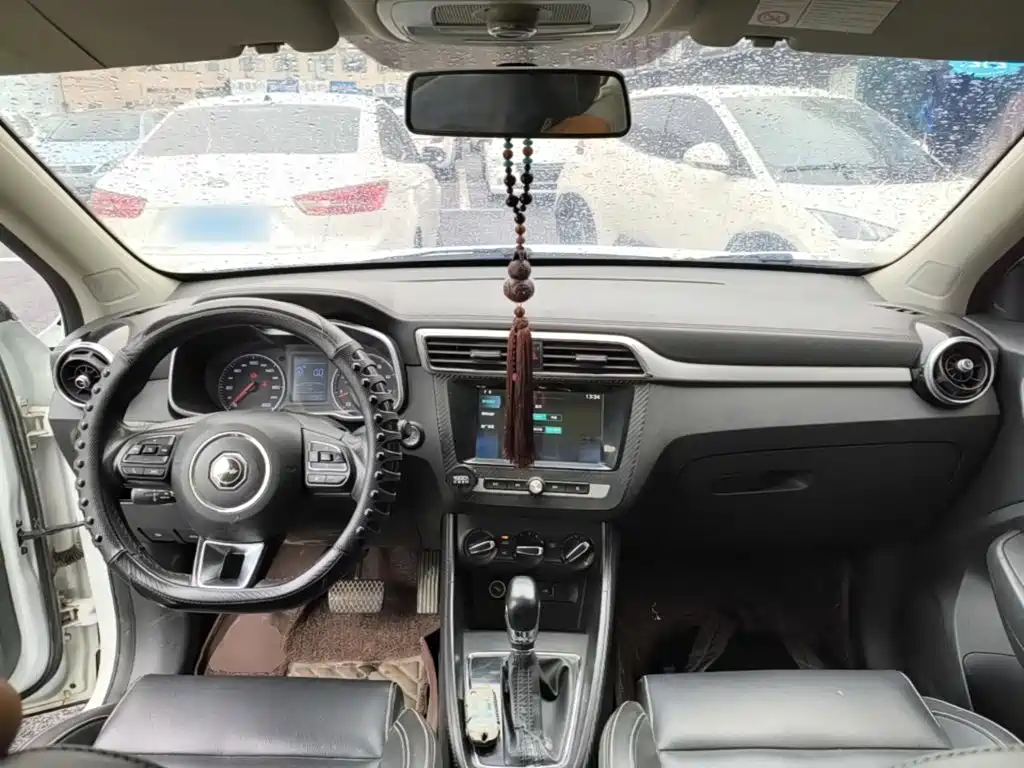 MG ZS — миниатюра 10