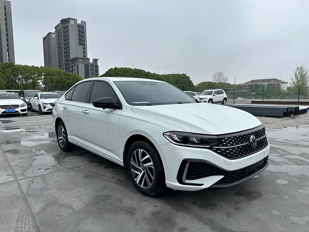 Volkswagen Lavida — миниатюра 2