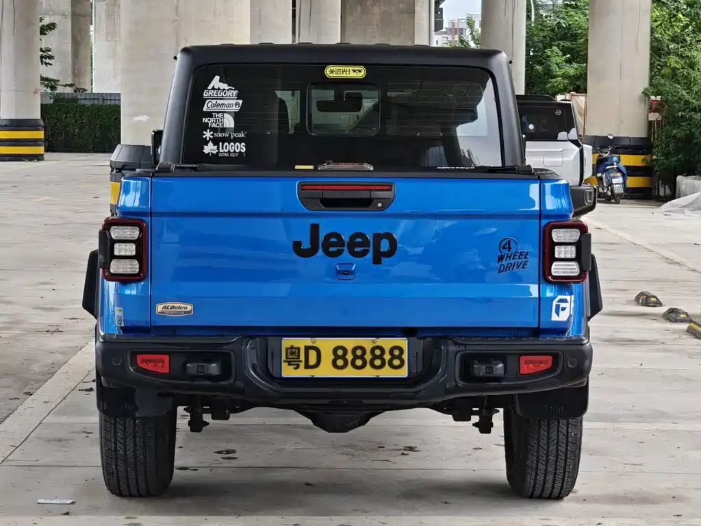 Jeep Gladiator — миниатюра 5