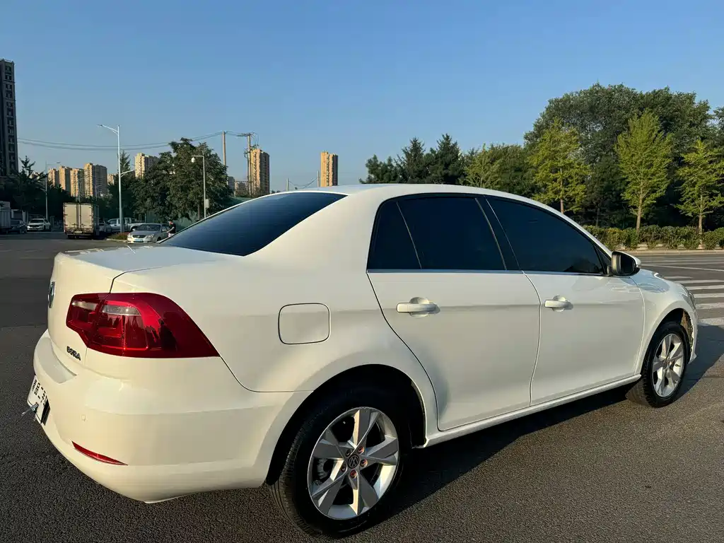 Volkswagen Bora — миниатюра 7