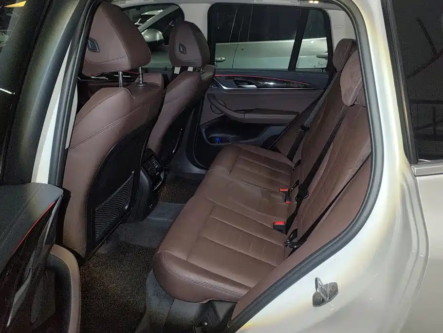 BMW X3 — миниатюра 11