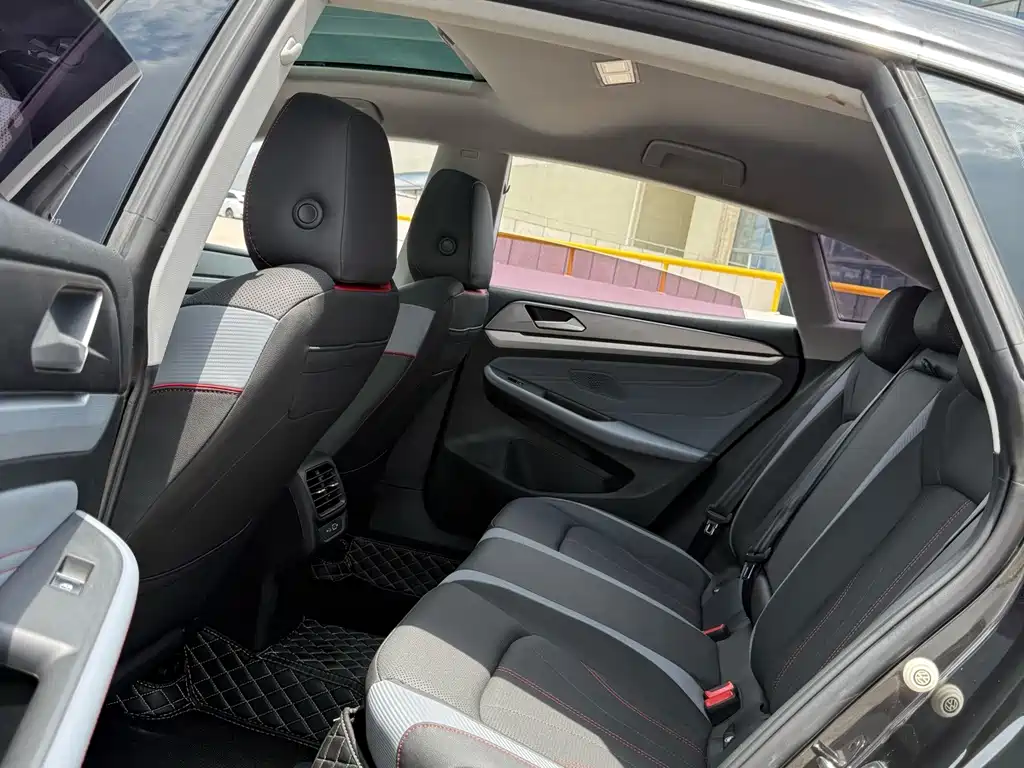 Volkswagen Lamando — миниатюра 8