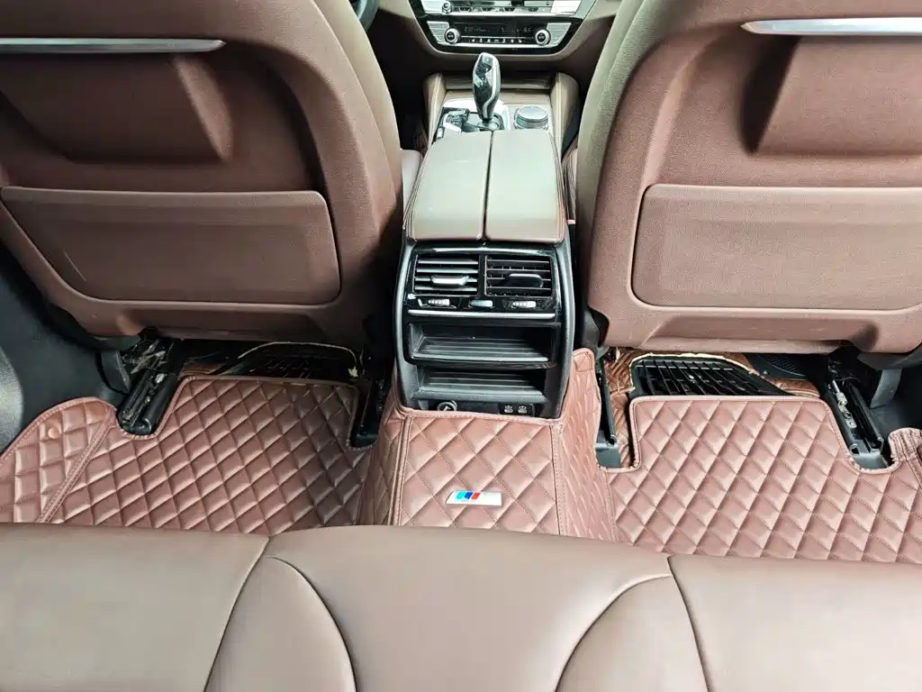 BMW 5 Series — миниатюра 25