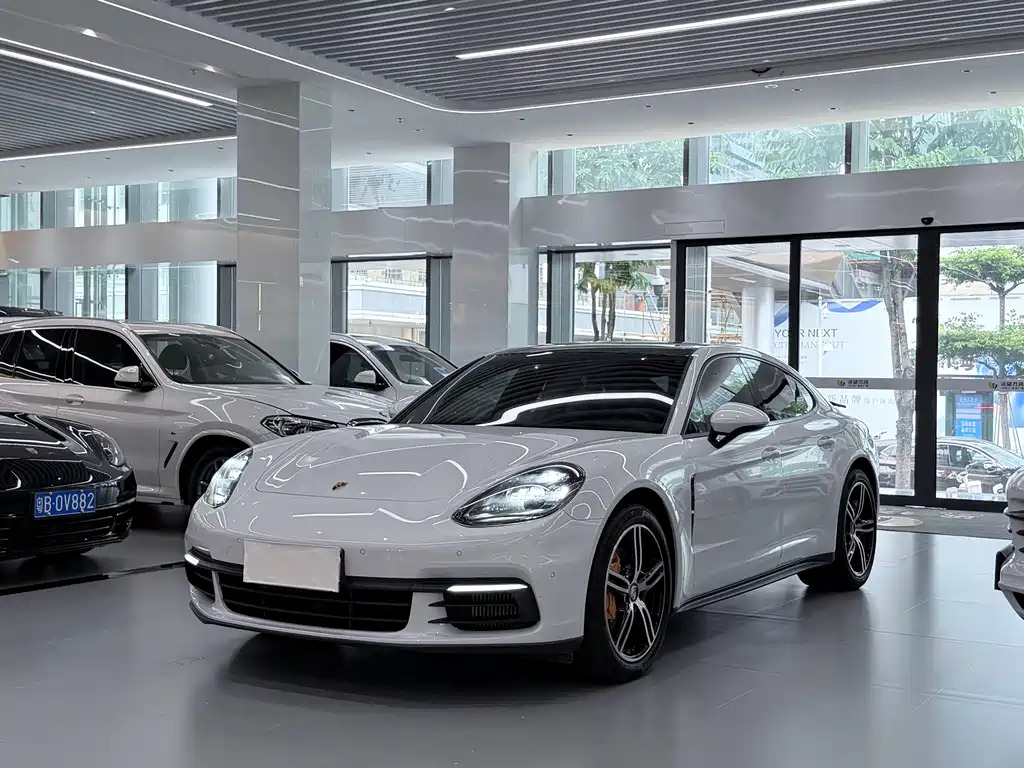 Porsche Panamera 2019