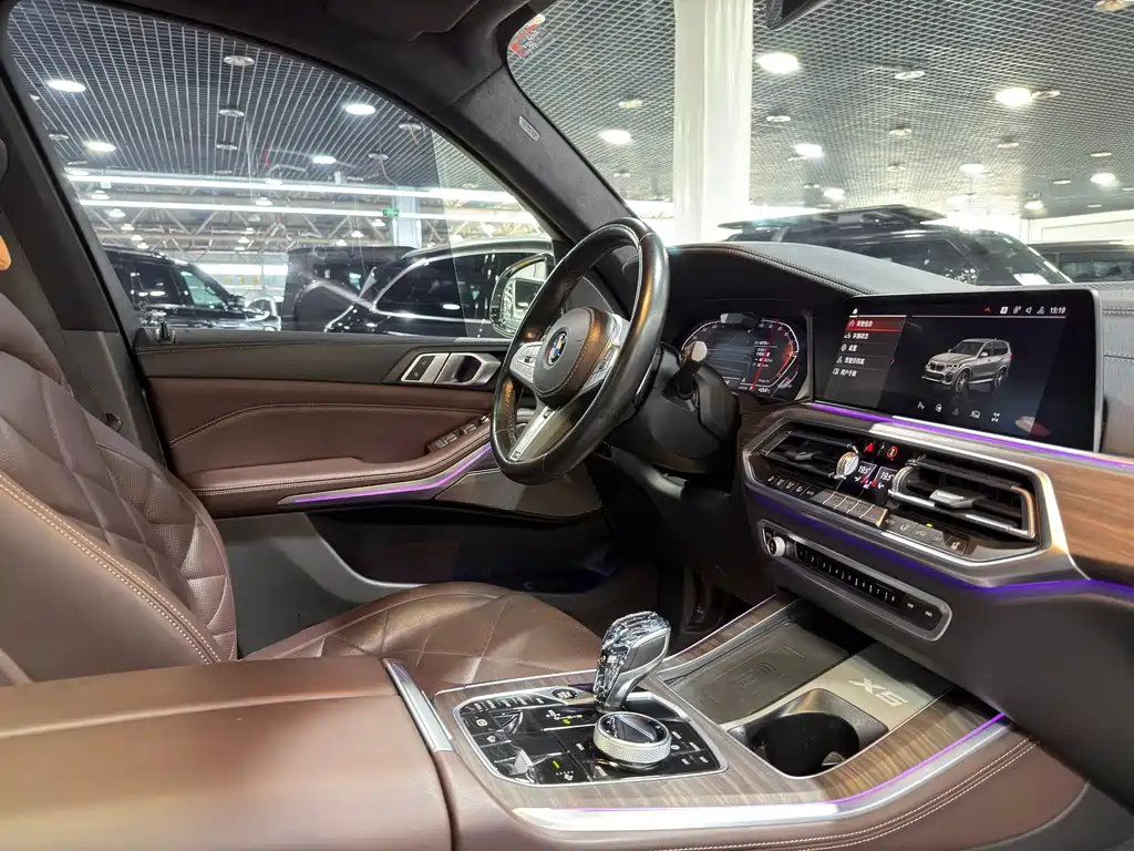 BMW X5 — миниатюра 8