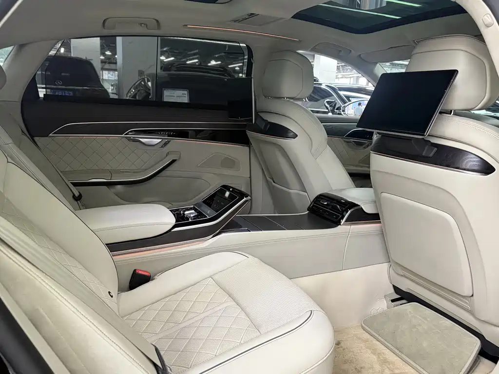 Audi A8 — миниатюра 9