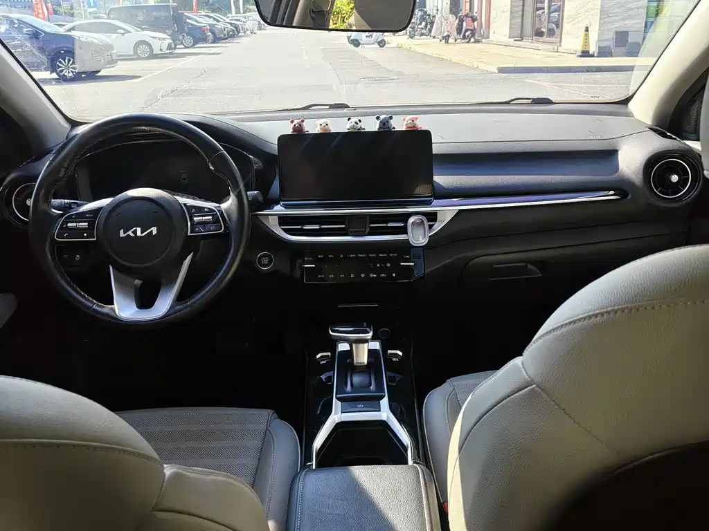 Kia K3 - фото 5
