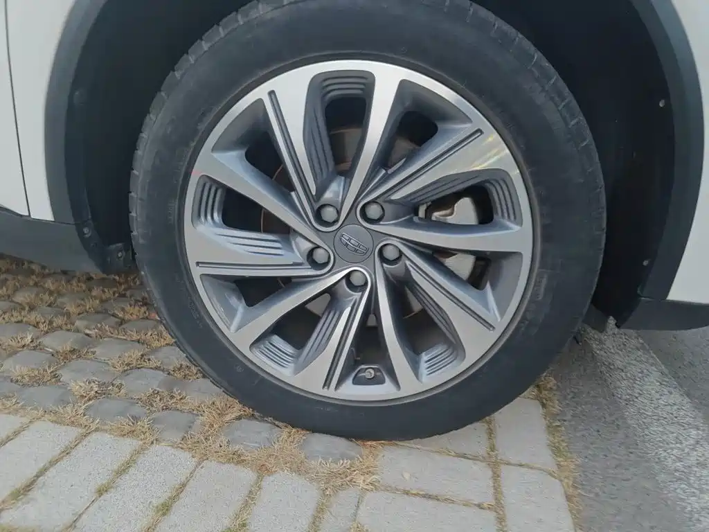Geely Jia Ji New Energy — миниатюра 24