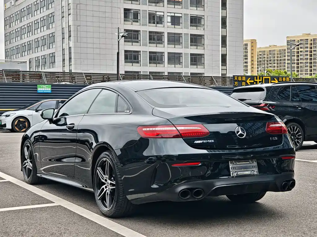 Mercedes-Benz E-Class (Import) — миниатюра 4