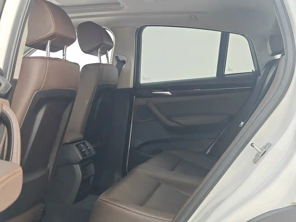 BMW X4 — миниатюра 8