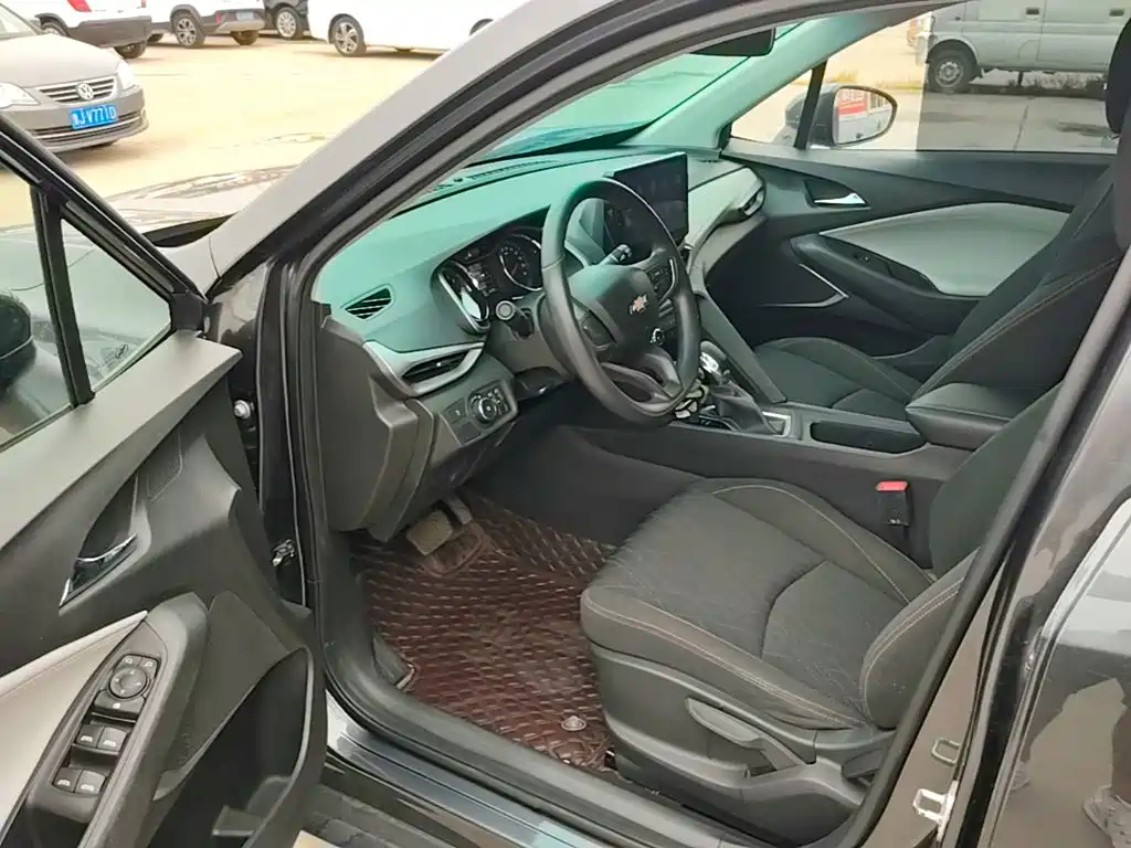 Chevrolet Volando — миниатюра 16