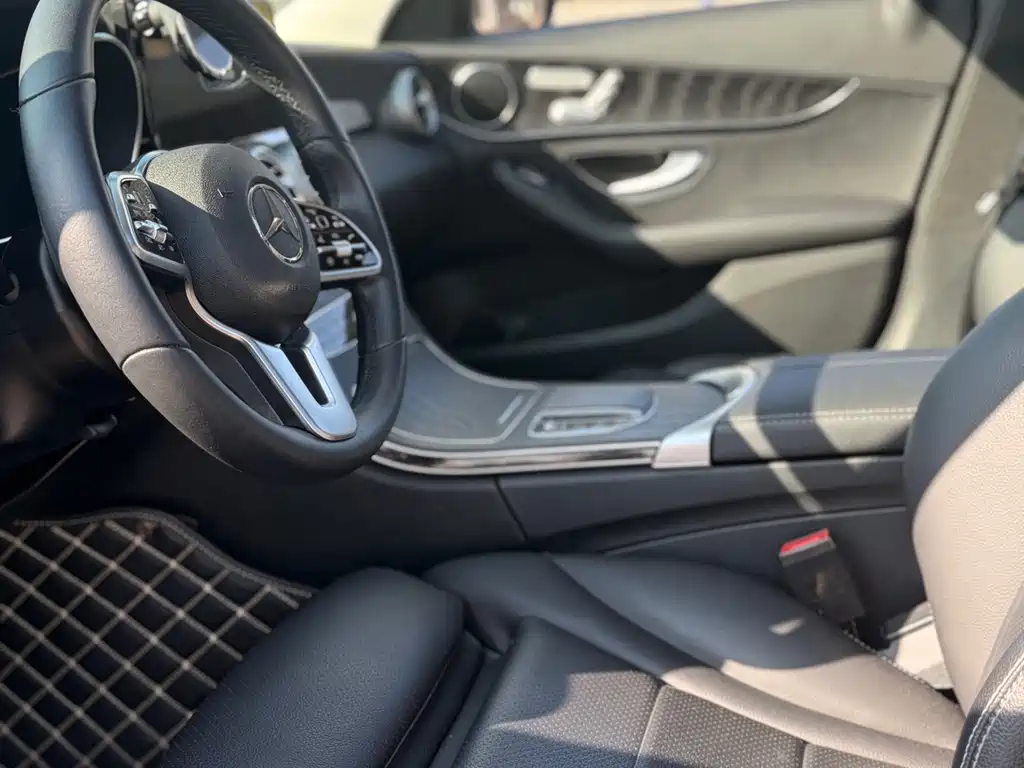 Mercedes-Benz C-Class (Import) — миниатюра 11