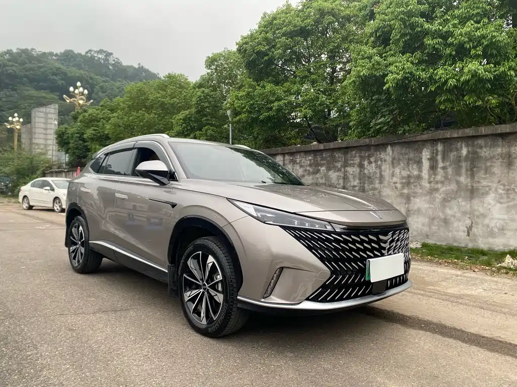 Roewe RX5 New Energy — миниатюра 3