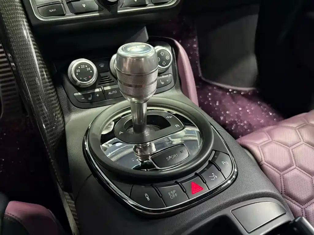 Audi R8 — миниатюра 5