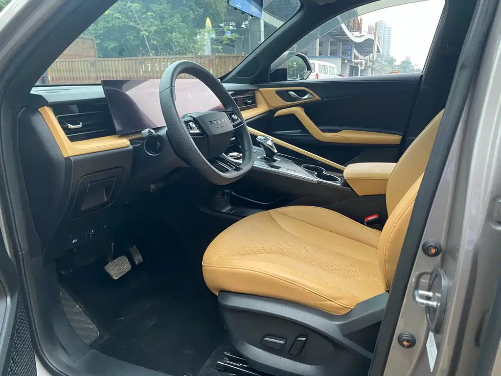 Roewe RX5 New Energy — миниатюра 4