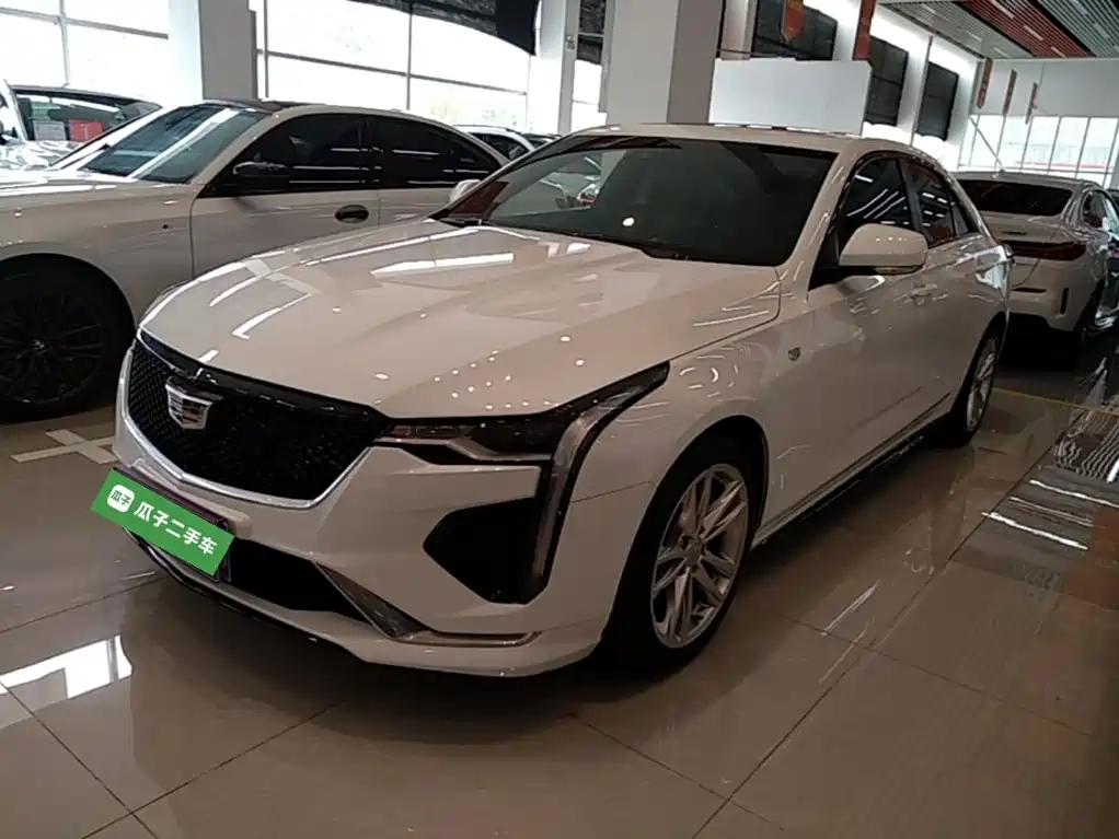Cadillac CT4