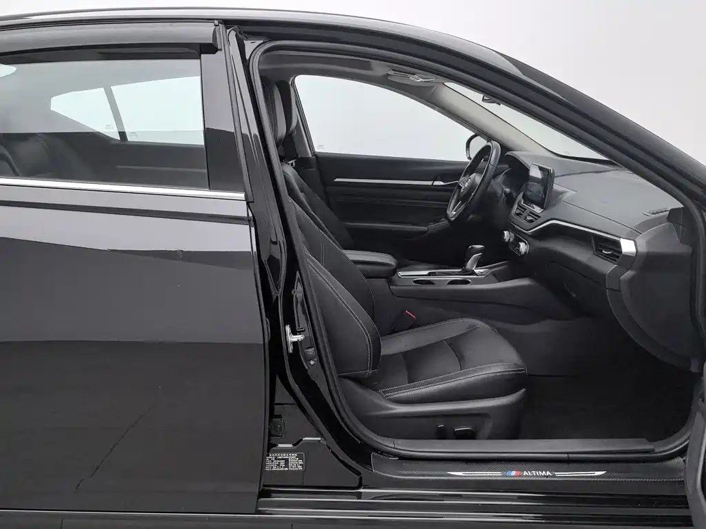 Nissan Teana — миниатюра 23