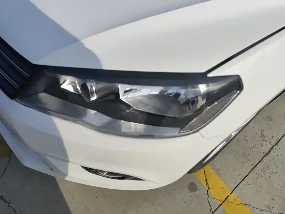 Volkswagen Jetta — миниатюра 5