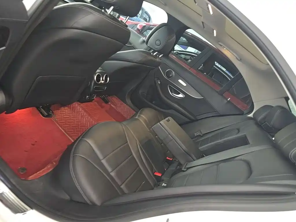 Mercedes-Benz C-Class — миниатюра 17
