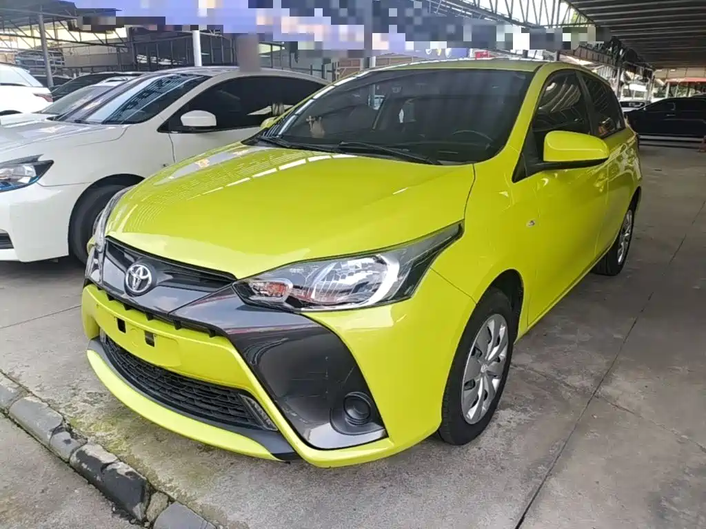 Toyota Yaris L — миниатюра 2