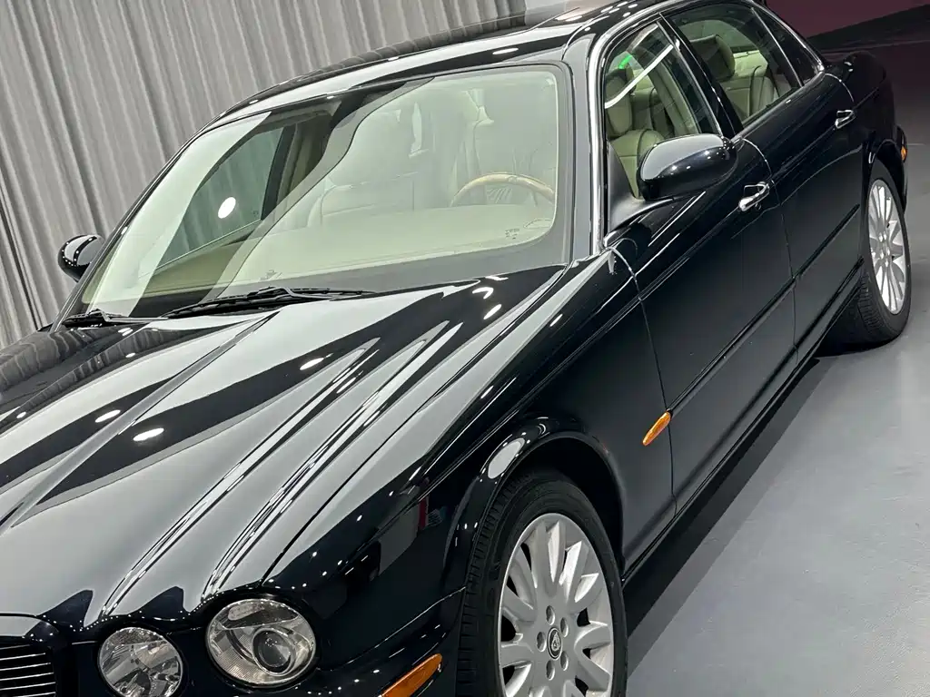Jaguar XJ — миниатюра 37