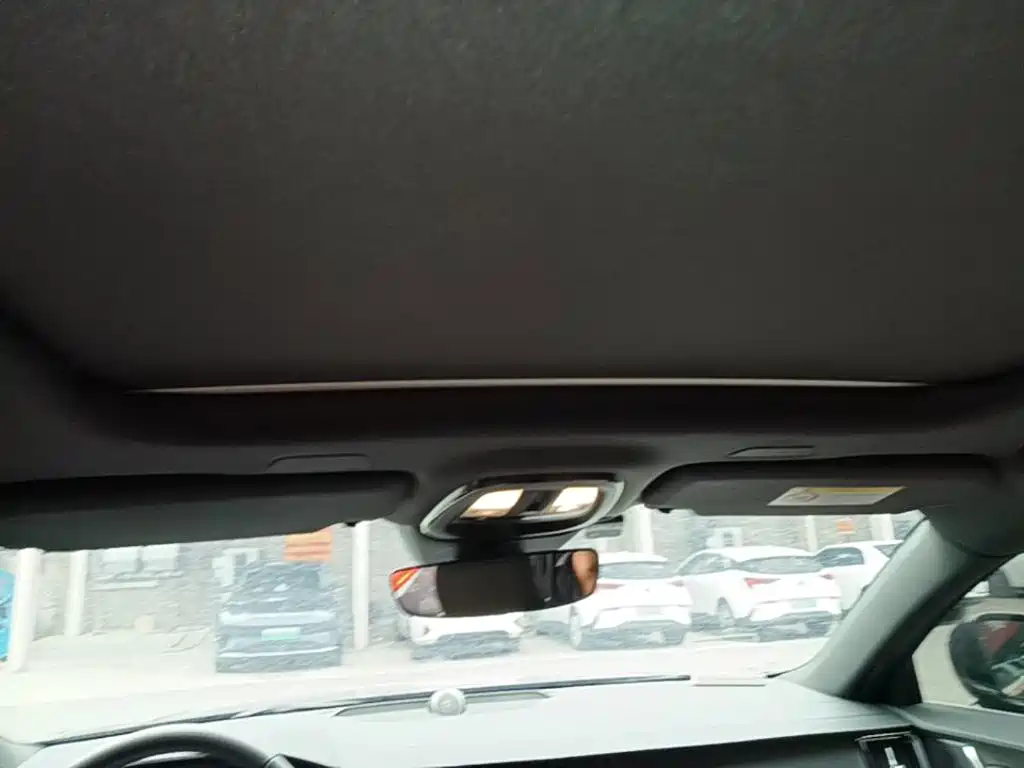 Volvo S90 — миниатюра 18