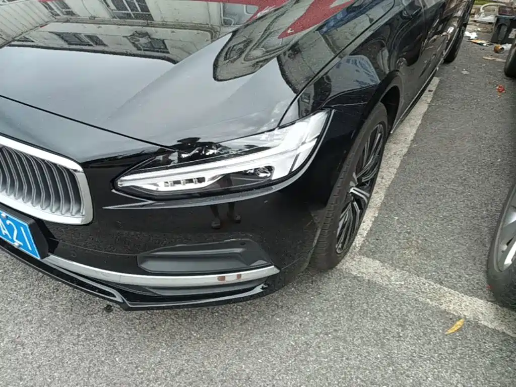 Volvo S90 — миниатюра 24