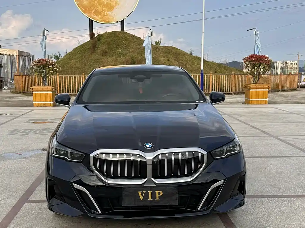 BMW 5 Series 2026