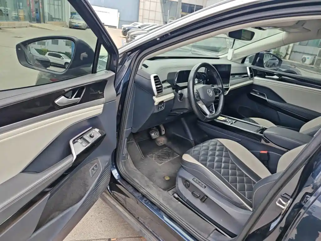 Volkswagen ID.6 Crozz — миниатюра 16