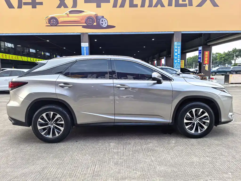 Lexus RX — миниатюра 8