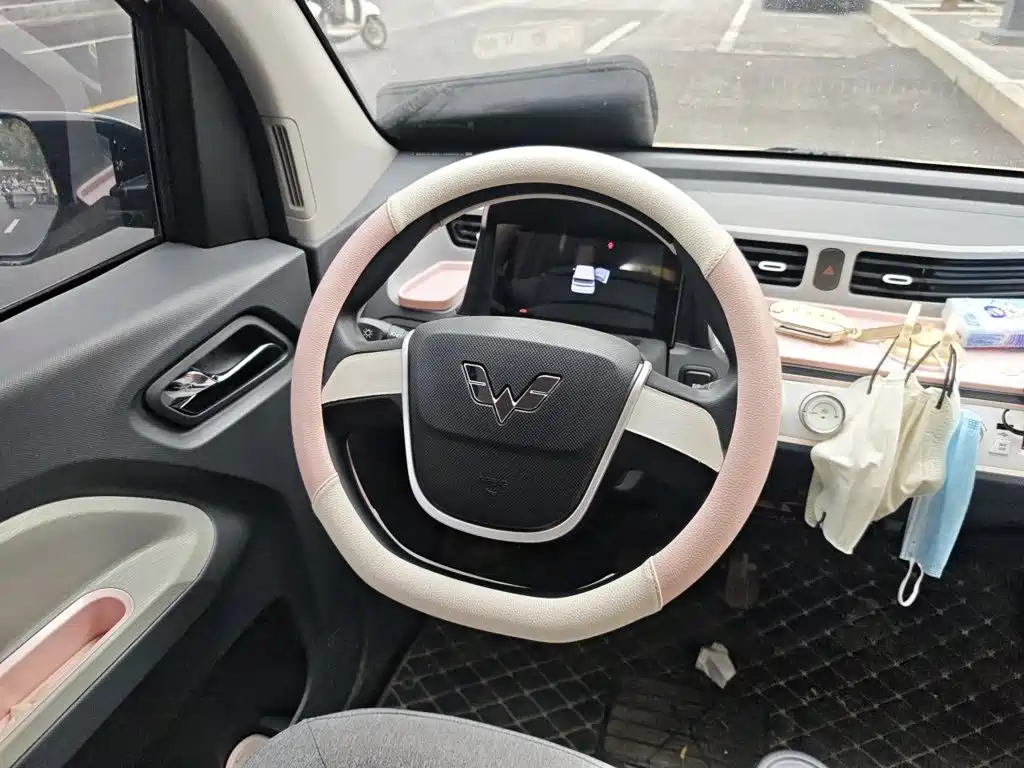 Wuling MINIEV — миниатюра 11