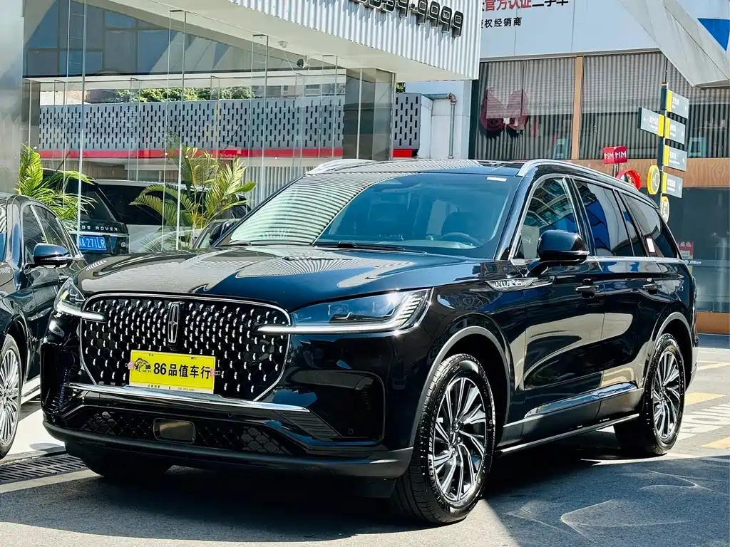 Lincoln Aviator