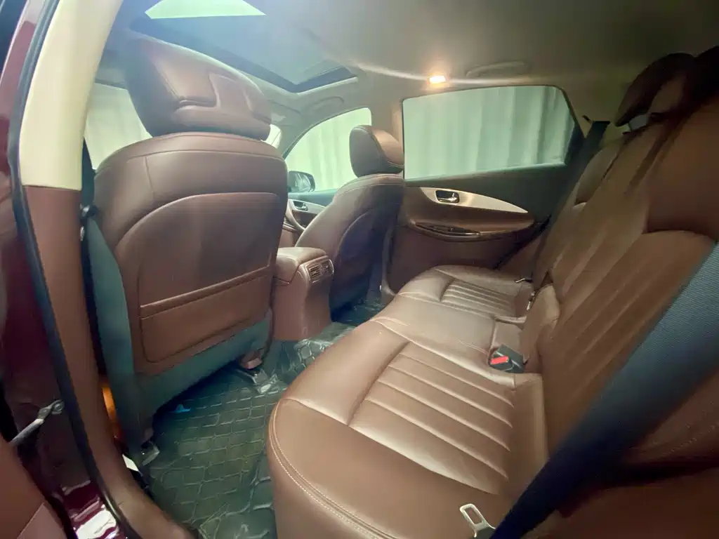 Infiniti QX50 — миниатюра 14