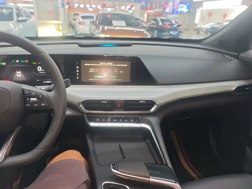 Changan UNI-T — миниатюра 10