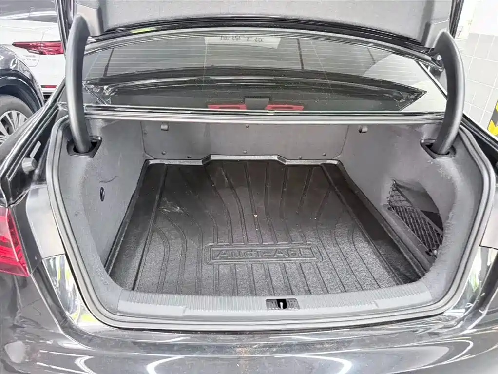 Audi A6L — миниатюра 8