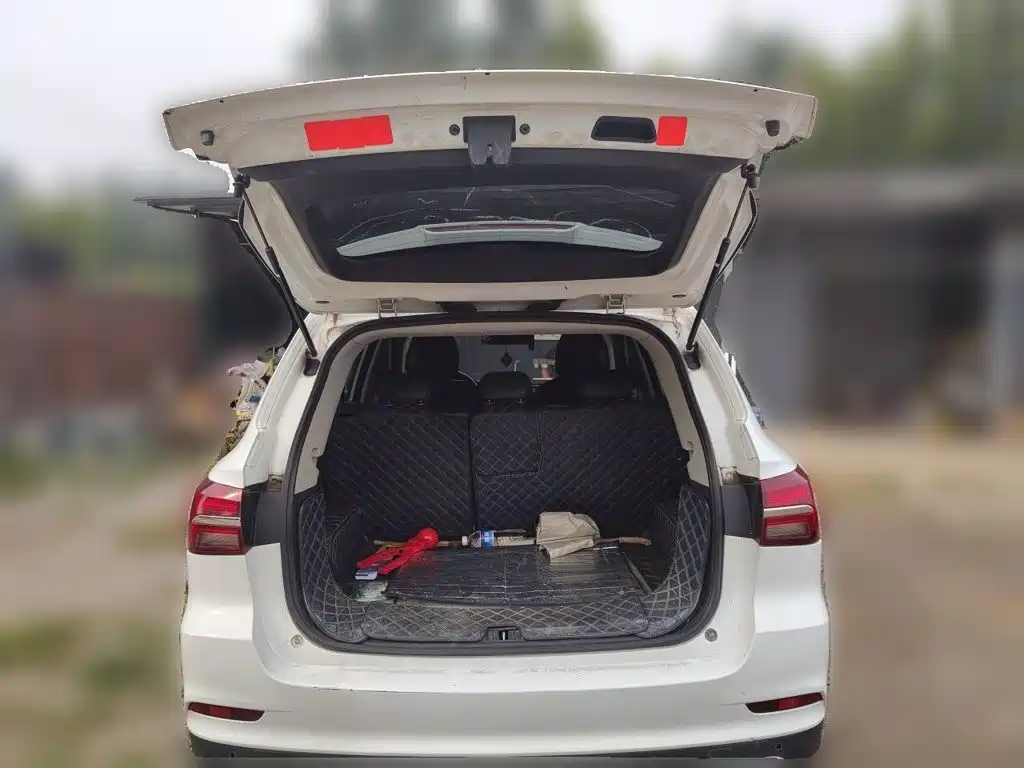 Roewe RX5 — миниатюра 20