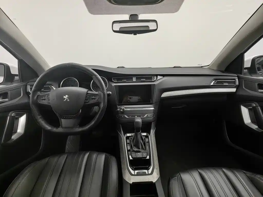Peugeot 408 — миниатюра 5