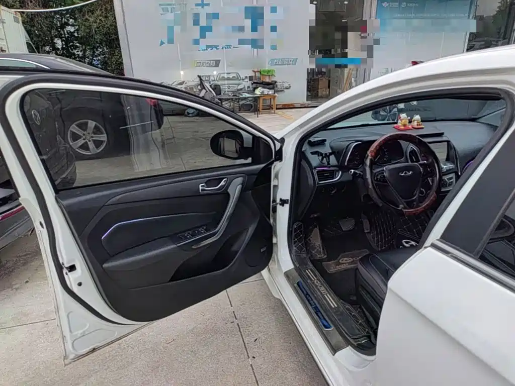 Chery Arrizo 5 — миниатюра 16
