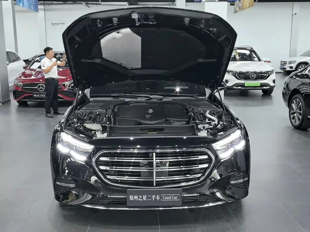 Mercedes-Benz E-Class — миниатюра 17