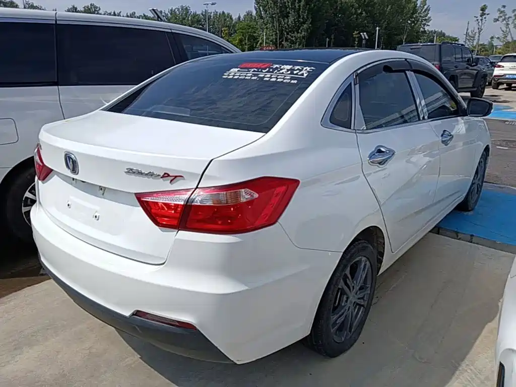Changan Eado DT — миниатюра 7