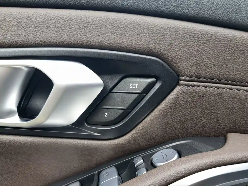 BMW 3 Series — миниатюра 15