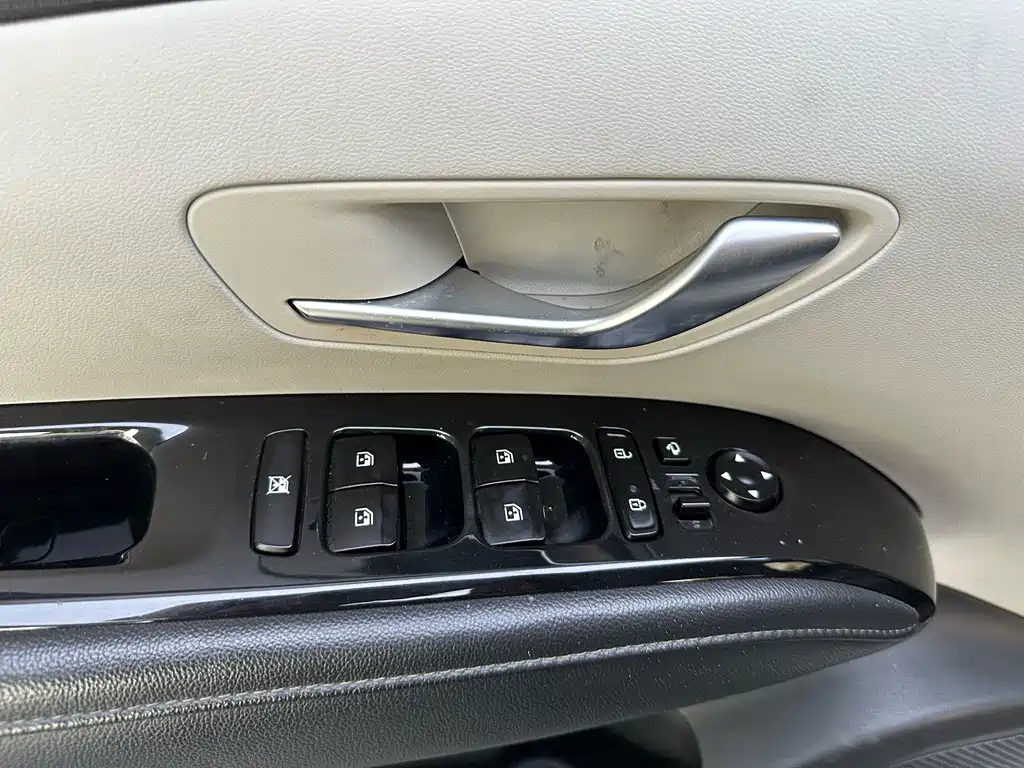 Hyundai Tucson — миниатюра 25