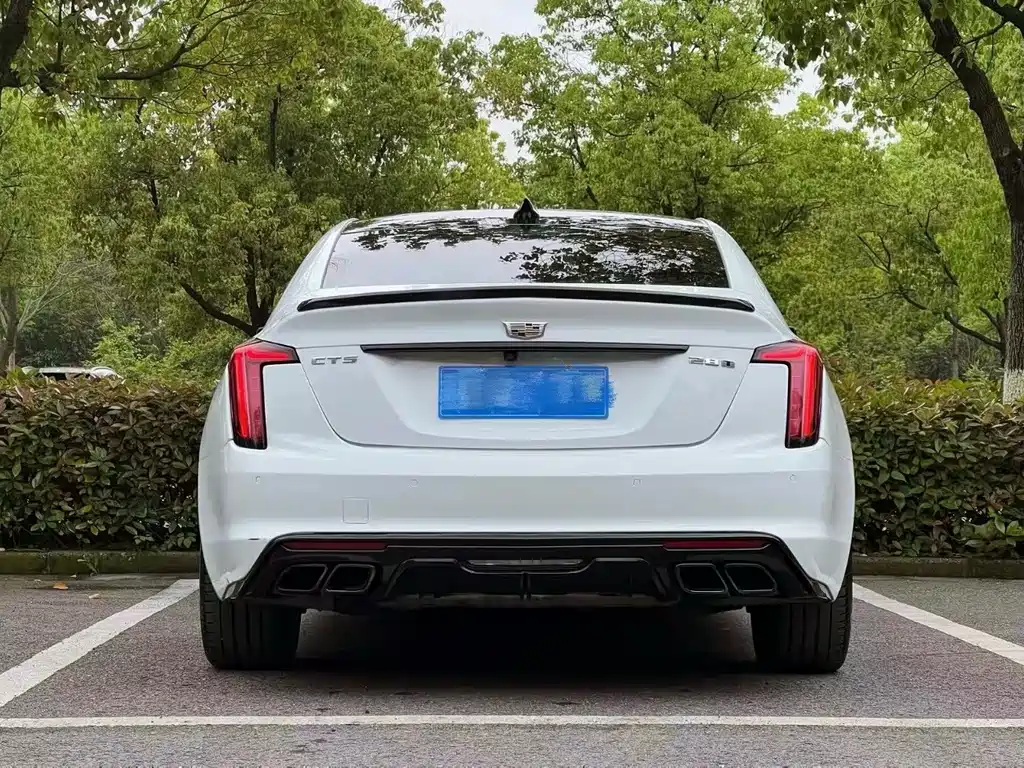 Cadillac CT5 — миниатюра 9