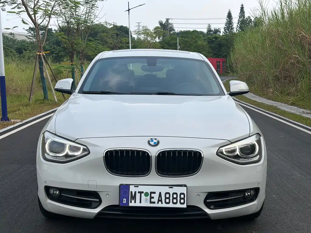 BMW 1 Series (Import) — миниатюра 2