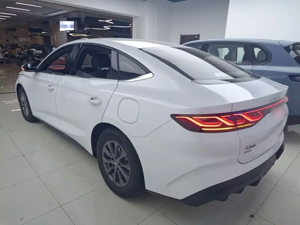 BYD Qin L — миниатюра 5