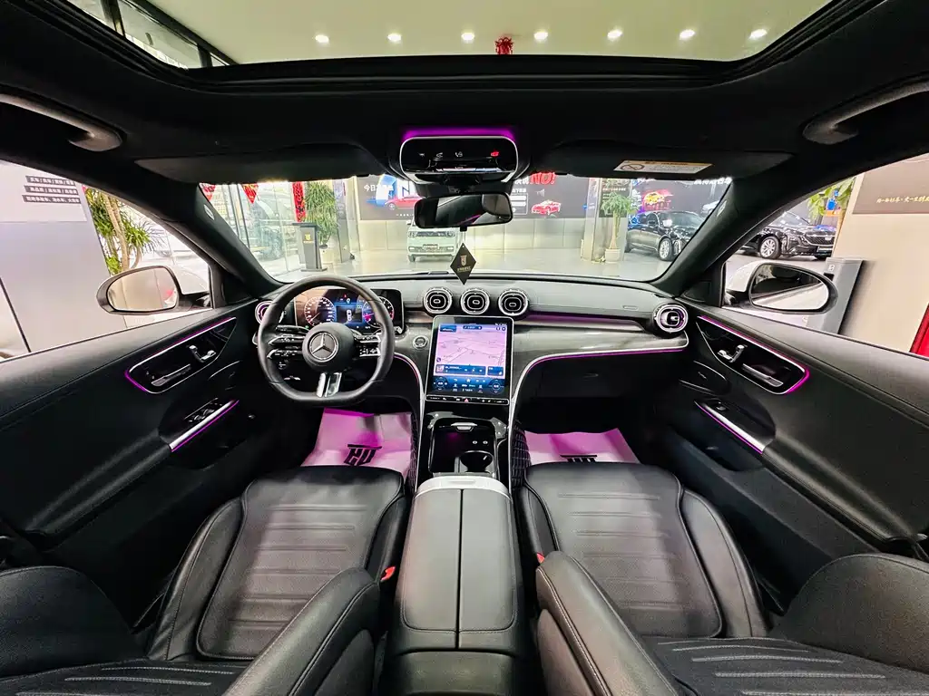 Mercedes-Benz C-Class — миниатюра 6