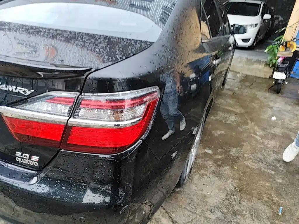 Toyota Camry — миниатюра 8