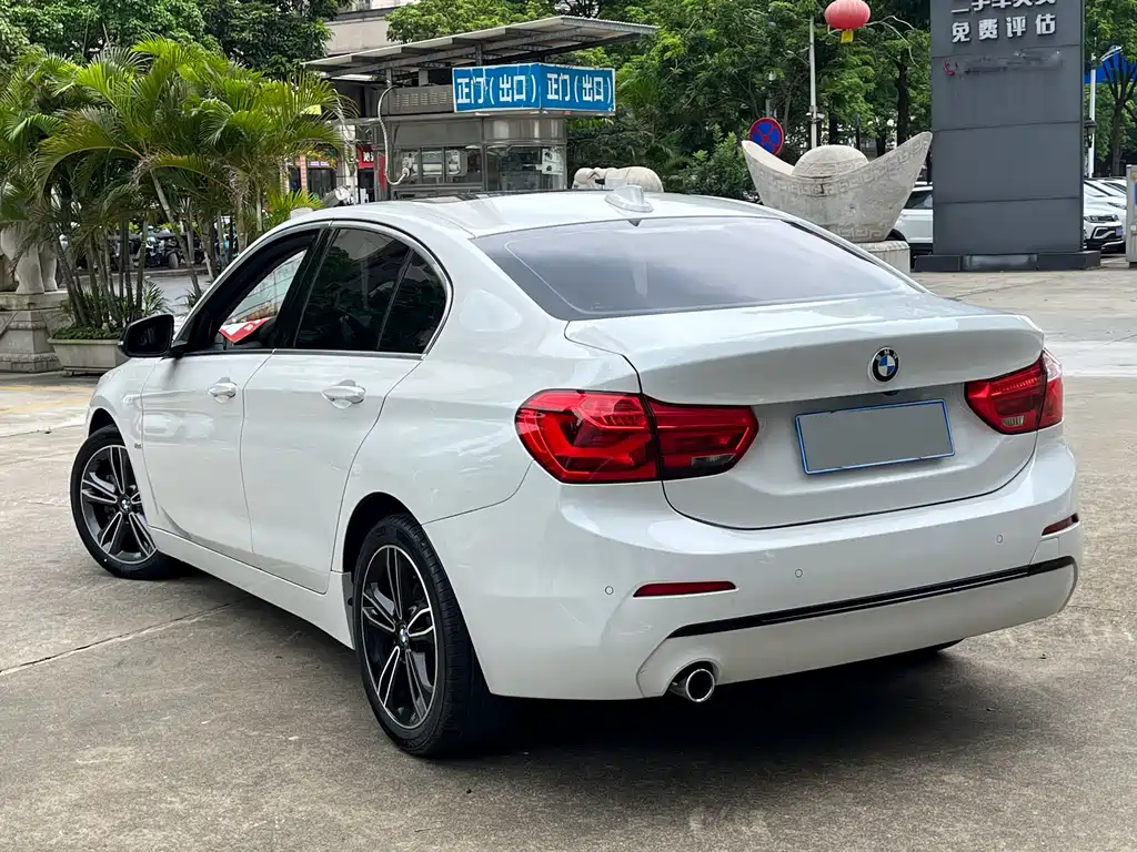 BMW 1 Series 1 2018 118i Sport